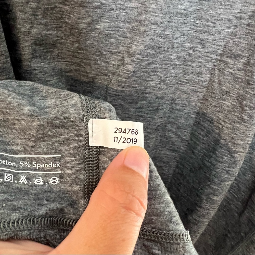 OUTDOOR VOICES- Ready Set Tank Gray Doing Things Sweatee Top Athletic Gym Run - Picture 8 of 8